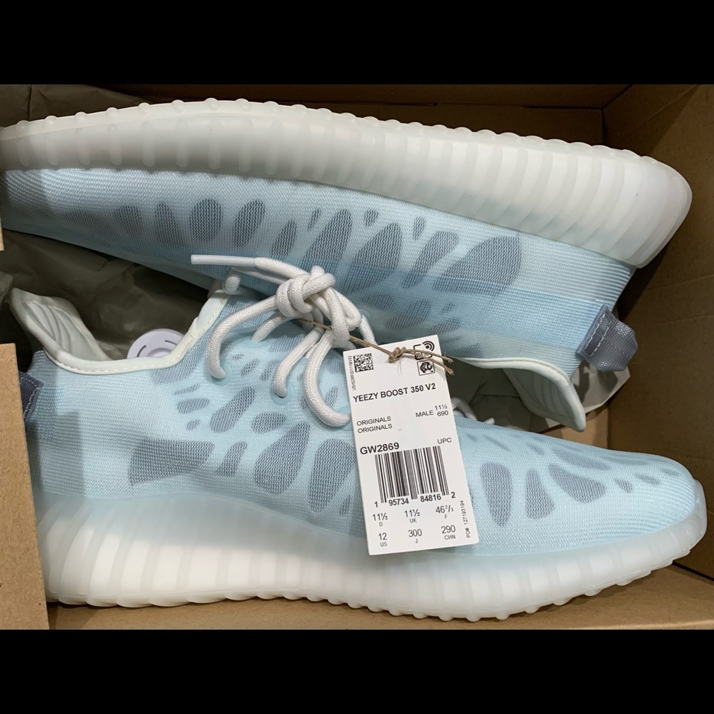 NEW Yeezy boost 350 mono ice size 12